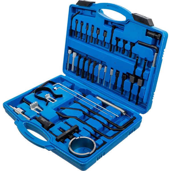 Werkzeugsatz in einem blauen Kunststoffkoffer mit verschiedenen Werkzeugen