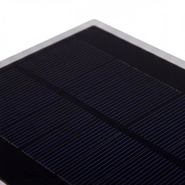 Detailansicht eines Solarpanels für eine Solarleuchte.