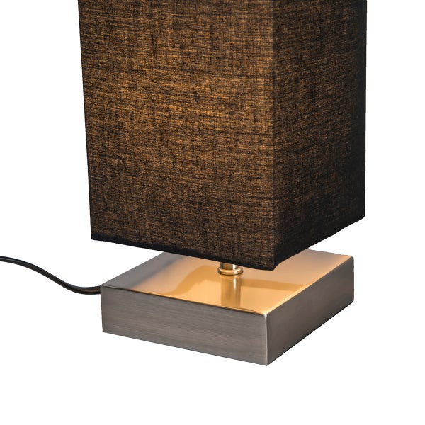 Tischleuchte mit rechteckigem Lampenschirm und Sockel