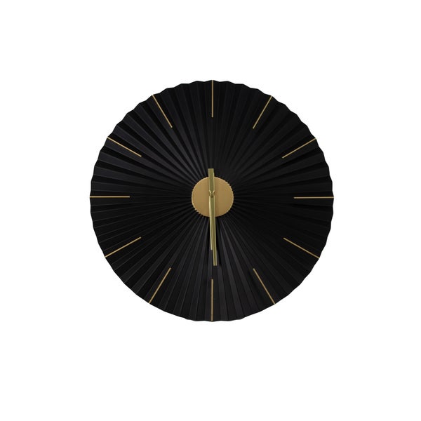 Dekorative Wanduhr mit schwarzem Zifferblatt und goldenen Zeigern
