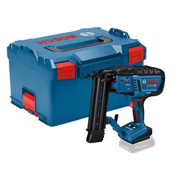 Bosch Professional GNH 18V-50 M Akku-Nagelpistole in der Hand