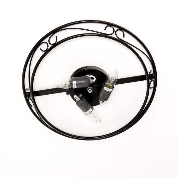 Deckenleuchte mit drei Leuchten und dekorativem Ring