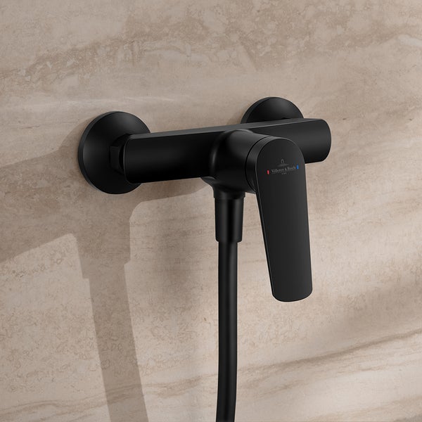 Villeroy & Boch Oasis Duscharmatur, Mischbatterie Dusche mit Rückflussschutz und Keramikkartusche, Einhebel-Duscharmatur für Aufputz Montage, rund, Matt Black