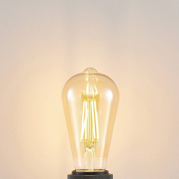 LED-Filament-Leuchtmittel in Edison-Form mit sichtbaren Glühfäden und warmem Licht.