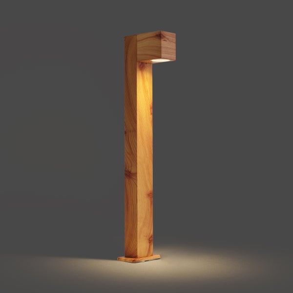 Wegleuchte aus Holz mit LED Lichtquelle, moderner eckiger Pfosten für den Außenbereich.