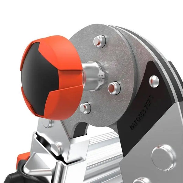 Gelenk einer Mehrzweckleiter mit verstellbarem Drehknopf und Metallplatten.