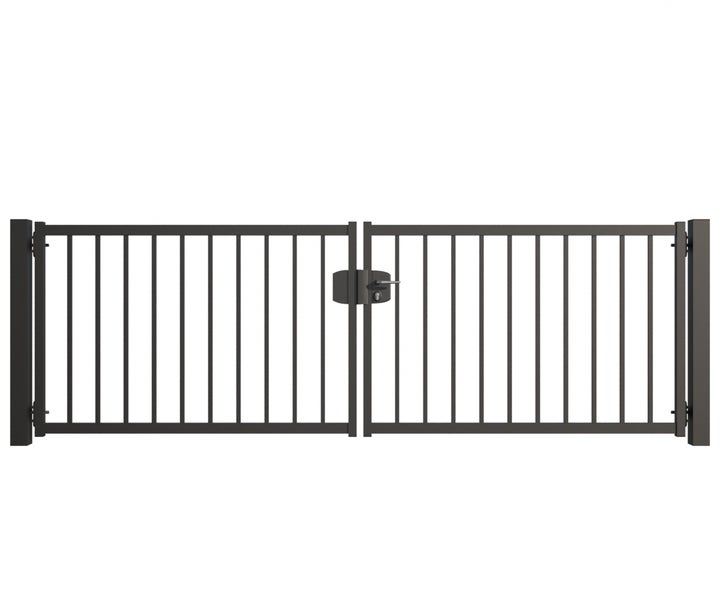 Doppelflügeltor aus Metall mit Schloss