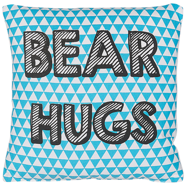 Quadratisches Dekokissen mit Dreiecksmuster und Schriftzug Bear Hugs