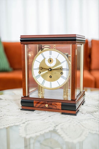 Hermle Tischuhr 22998-160352 | Pendeluhren