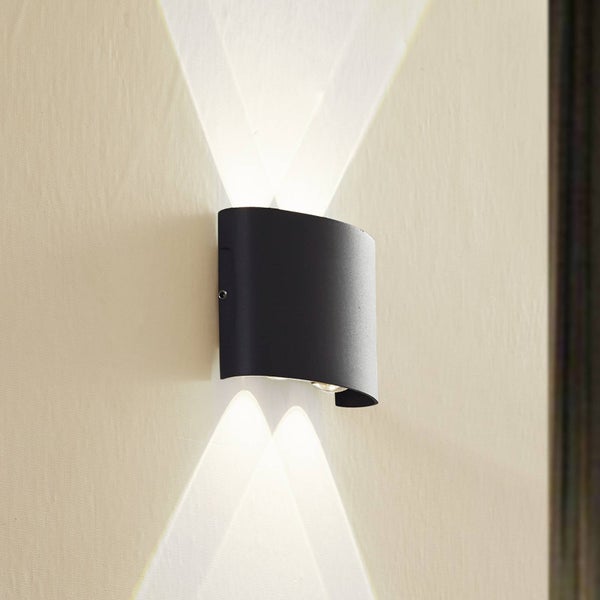 Lindby LED Wandleuchte außen Ithan (spritzwassergeschützt (Modern) in Alu aus Aluminium (2 flammig, ) - Außenwandleuchten Wandlampe Led Außenlampe Outdoor für Außenwand/Hauswand