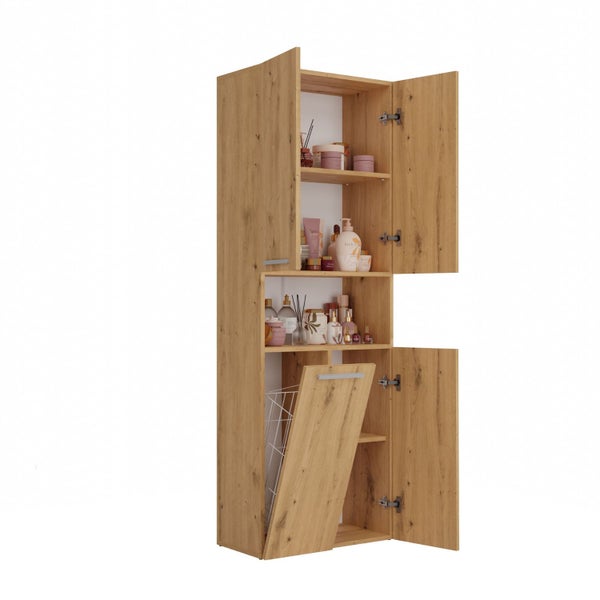 Offener Badezimmerschrank aus Holz mit Regalen und Aufbewahrungskorb