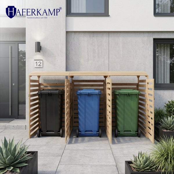 Haferkamp Logo. Dreifache Mülltonnenbox aus Holz mit drei Mülltonnen vor einer modernen Hauswand.