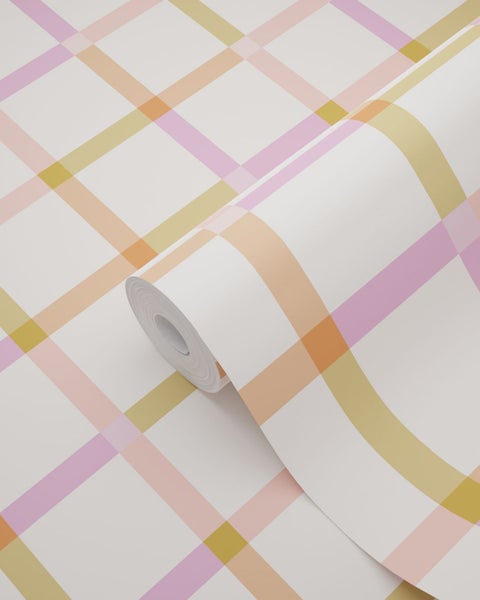 Karierte Tapete mit Linien in Rosa, Orange und Olivgrün auf weißem Untergrund.