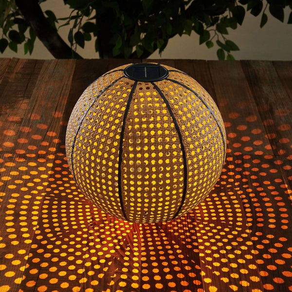 Lindby LED Solarleuchte Lemark (spritzwassergeschützt (Modern) aus Metall (1 flammig, ) - Dekorationsleuchte Solarlampe