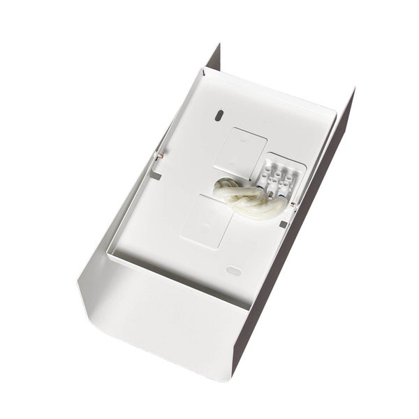 Weiße Wandleuchtenhalterung mit Verkabelung und Anschlüssen