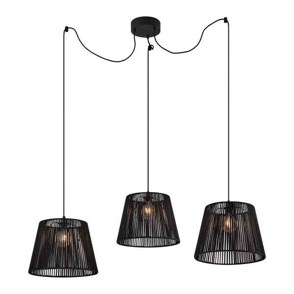 Dreiflammige Pendelleuchte mit schwarzen Schirmen aus Kordelgeflecht und dezentraler Aufhängung.