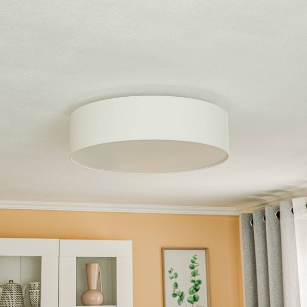 Deckenleuchte mit zylindrischem Lampenschirm