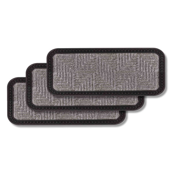 Drei Teppichstufenmatten mit Muster und rechteckigem Profil
