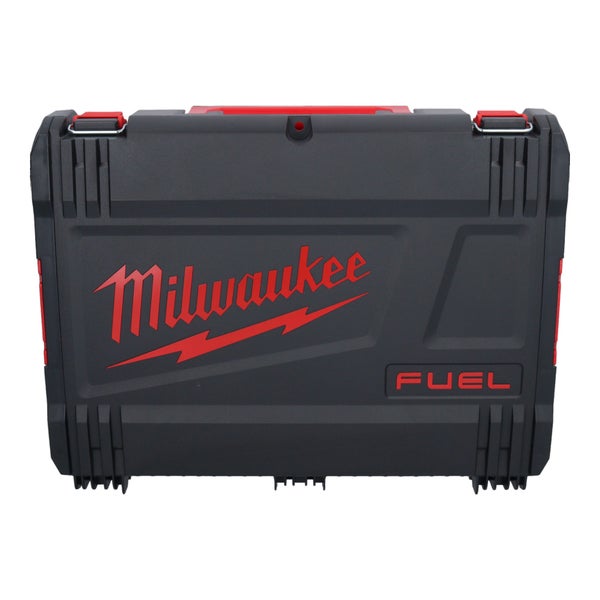 Milwaukee Werkzeugkoffer aus Kunststoff mit Milwaukee-Logo und Fuel-Schriftzug.