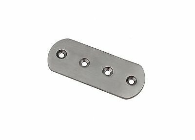 Flachverbinder aus Metall mit vier Schraublöchern für stabile Holzverbindungen