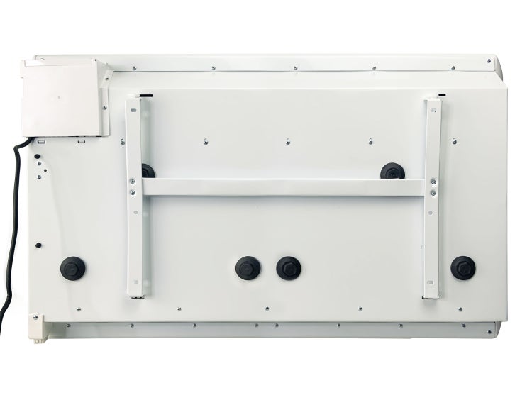 Rückseite einer Heizung mit Befestigungselementen