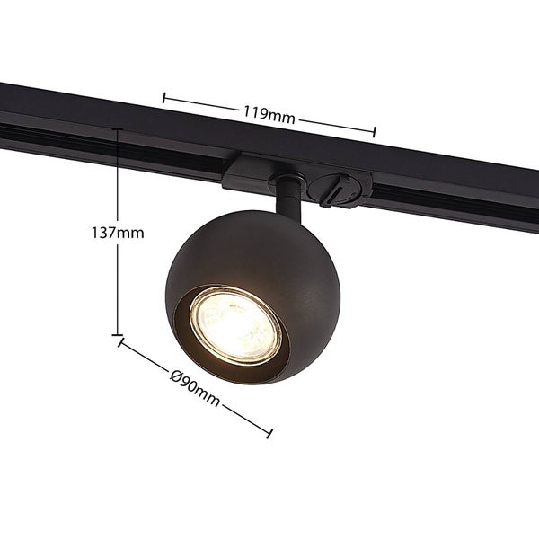 Detailansicht eines Tisches mit Metallgestell