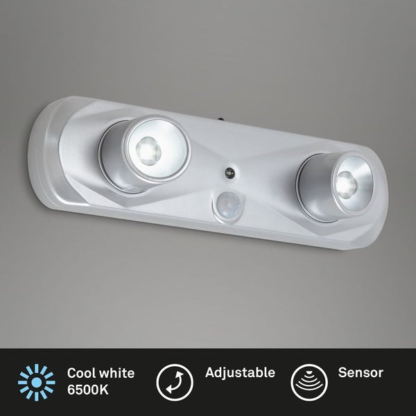 BRILONER TERYA LED Nachtlicht, Bewegungsmelder, Batteriebetrieben, Reichweite 3m, silberfarbig, 18,6 x 5,1 x 5,5 cm