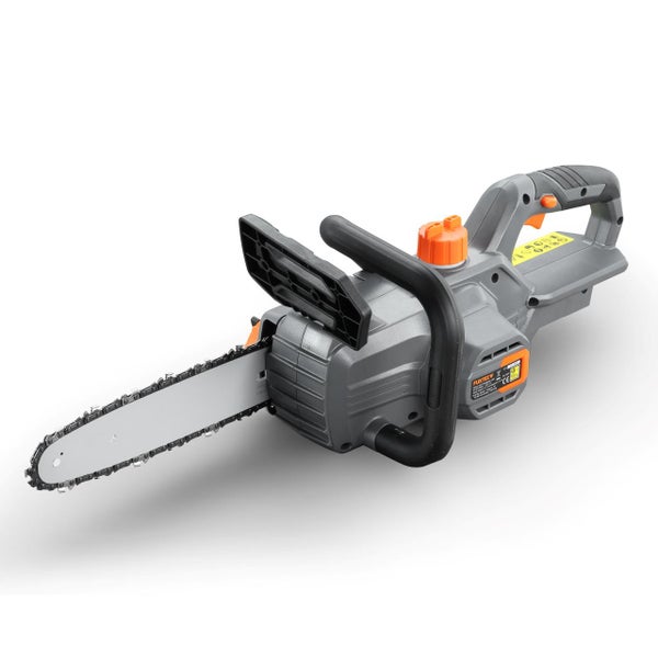 Elektrokettensäge von Fuxtec mit Führungsschiene und Sägekette für Gartenarbeiten