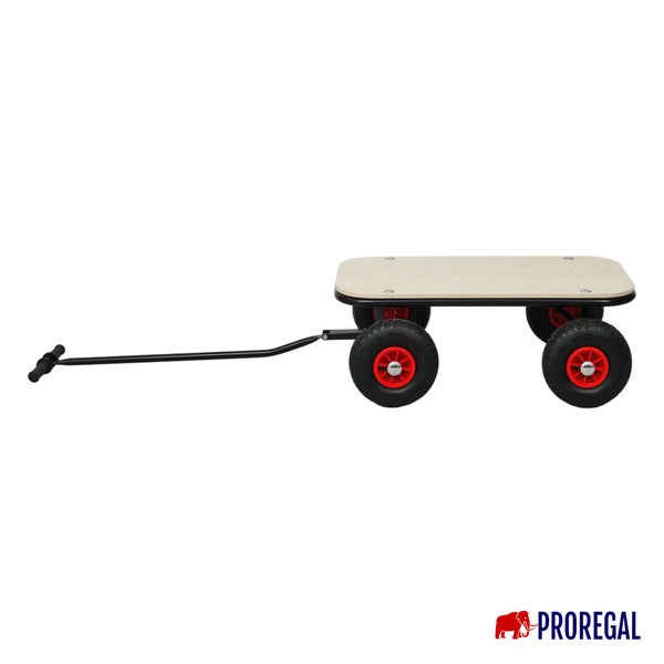 Bollerwagen mit hölzerner Ladefläche, vier schwarzen Luftreifen mit roten Felgen und schwarzer Zugstange. Proregal Logo.