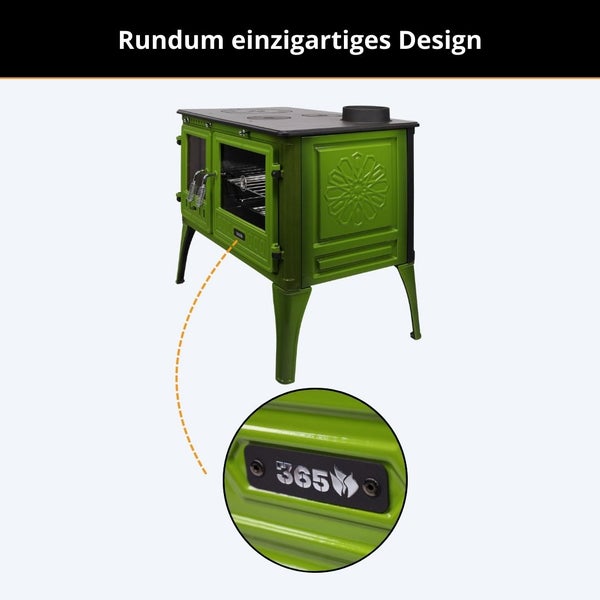 Grüner Holzherd mit Backofen und dekorativem Seitenpaneel, Detailansicht des 365 Logo.