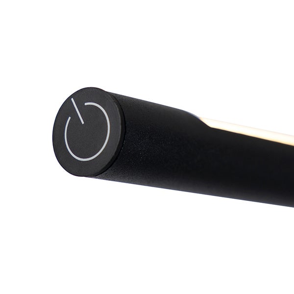 Nahaufnahme einer Leuchte mit Ein- und Ausschalter