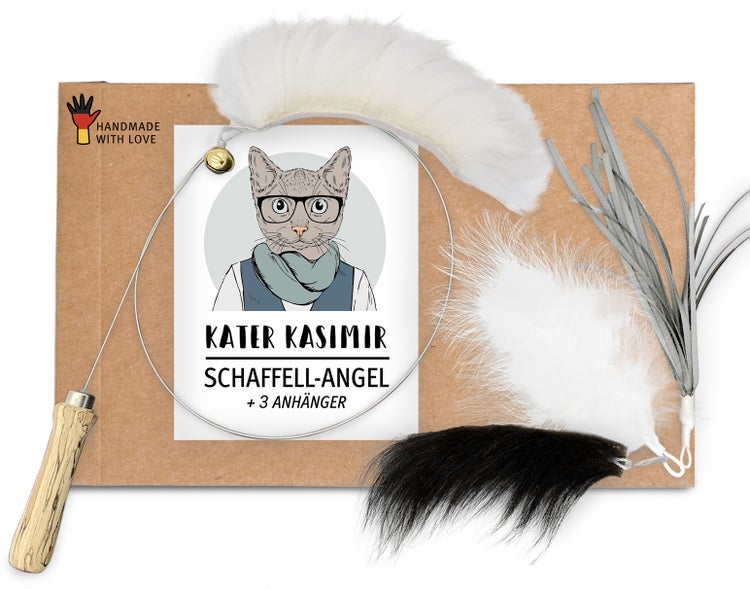 Premium Katzenangel Set mit 4 handgemachten Anhängern: Naturfedern, Echtes Schaffell, robustes Ziegenleder, lustige Bänder. Einfach zu wechseln