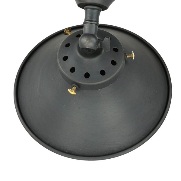 Deckenleuchte mit rundem Lampenschirm