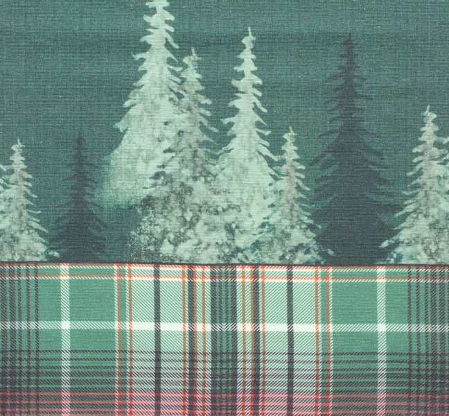 Dekoratives Textil mit Winterwald und Karomuster