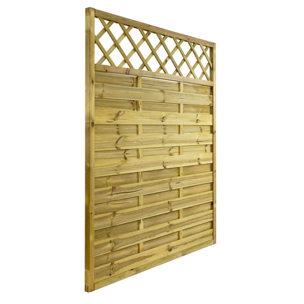 Holzzaun mit Rautenmuster