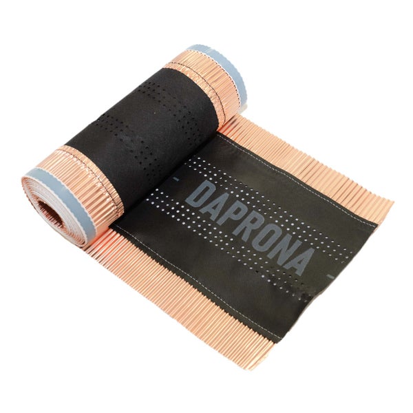Daprona First- und Gratrolle aus Aluminium und Vlies zur Dachbelüftung.