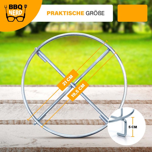 BBQ-Nerd Untersetzer für Dutch Oven Pfannen und Töpfe - Feuertopf Zubehör | Ø 20 x 5 cm hoher Topfständer aus verzinktem Stahl zum Kochen & Servieren im Dutch Oven