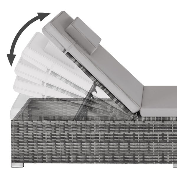 Graue Sonnenliege aus Polyrattan mit verstellbarer Rückenlehne, Auflage und Kopfkissen.