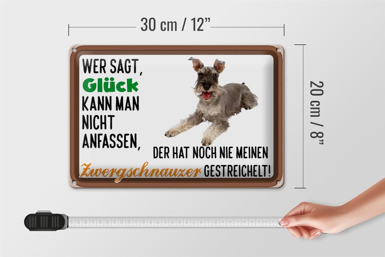 Textiler Bodenbelag mit gewebter Oberfläche und dunkler Rückseite