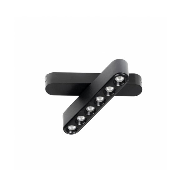 Schwarze LED Wandleuchte mit sechs Lichtpunkten und zwei verstellbaren Elementen.