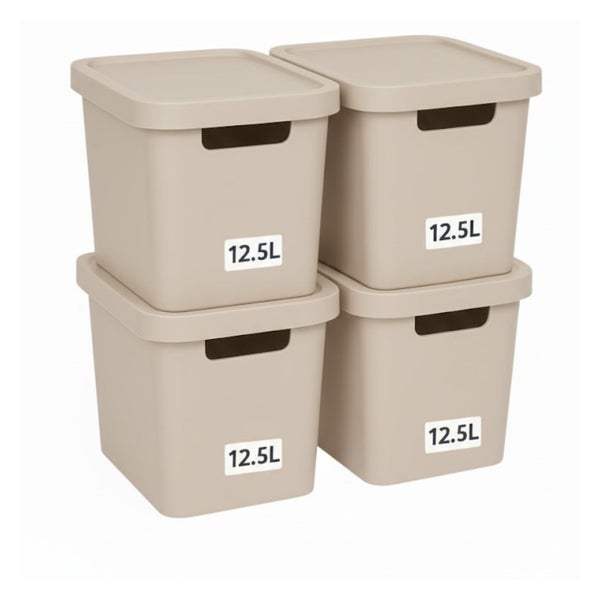 Vier Stapelboxen aus Kunststoff mit Deckel und Tragegriffen, Fassungsvermögen jeweils 12,5 Liter.