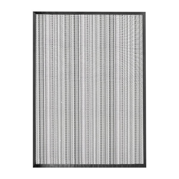 Metallfettfilter für Dunstabzugshauben mit Rahmen und gestreifter Netzstruktur.