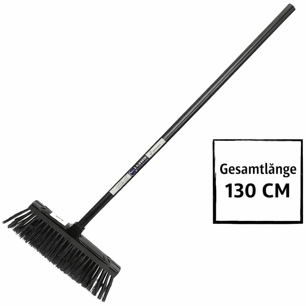 Schwarzer Straßenbesen mit einer Gesamtlänge von 130 cm.