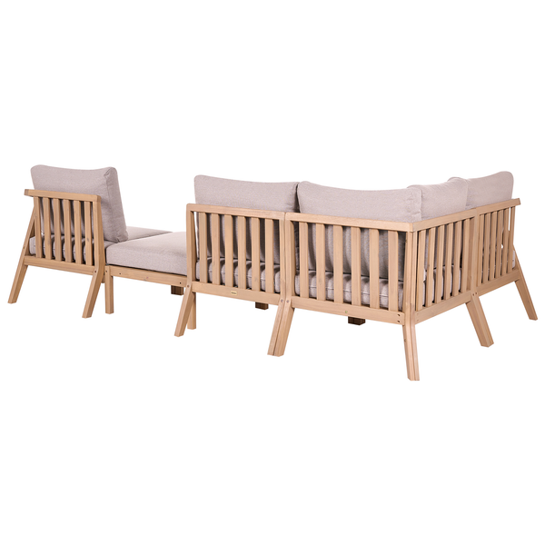 Ecksofa aus Holz für den Außenbereich mit hellen Sitzpolstern und Rückenlehnen in moderner Lattenoptik