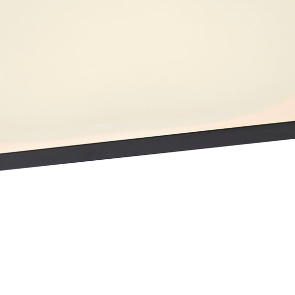 Detailaufnahme einer Deckenleuchte