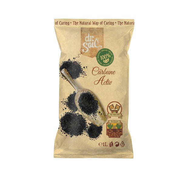 Dr. Soil Aktivkohle im Sack mit Schaufel