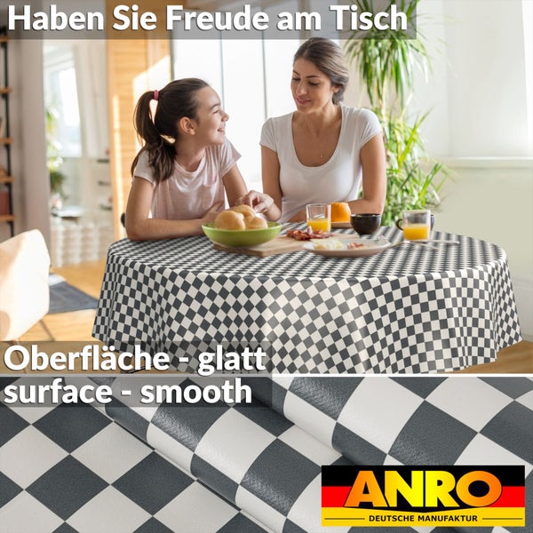 Runde, karierte Tischdecke mit glatter Oberfläche in einer hellen Esszimmerszene mit Frau und Kind. ANRO Logo.