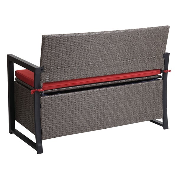 Gartenbank aus grauem Polyrattan mit schwarzem Metallgestell, roter Sitzauflage und integrierter Auflagenbox, Rückansicht