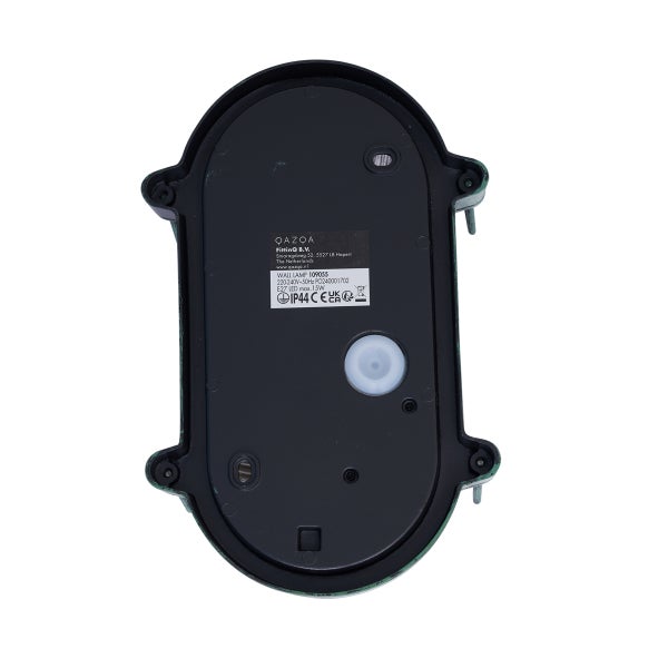 Rückansicht einer QAZQA Wandleuchte mit QAZQA Logo, Montageplatte, technischen Angaben, Schutzart IP44 und CE Kennzeichnung.