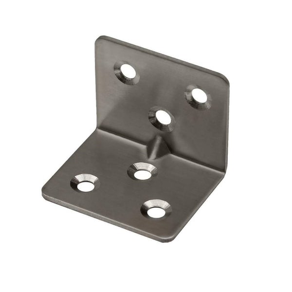 Winkelverbinder aus Edelstahl mit Verstärkungsrippe und vorgebohrten Senkkopflöchern zur stabilen Holzverbindung.